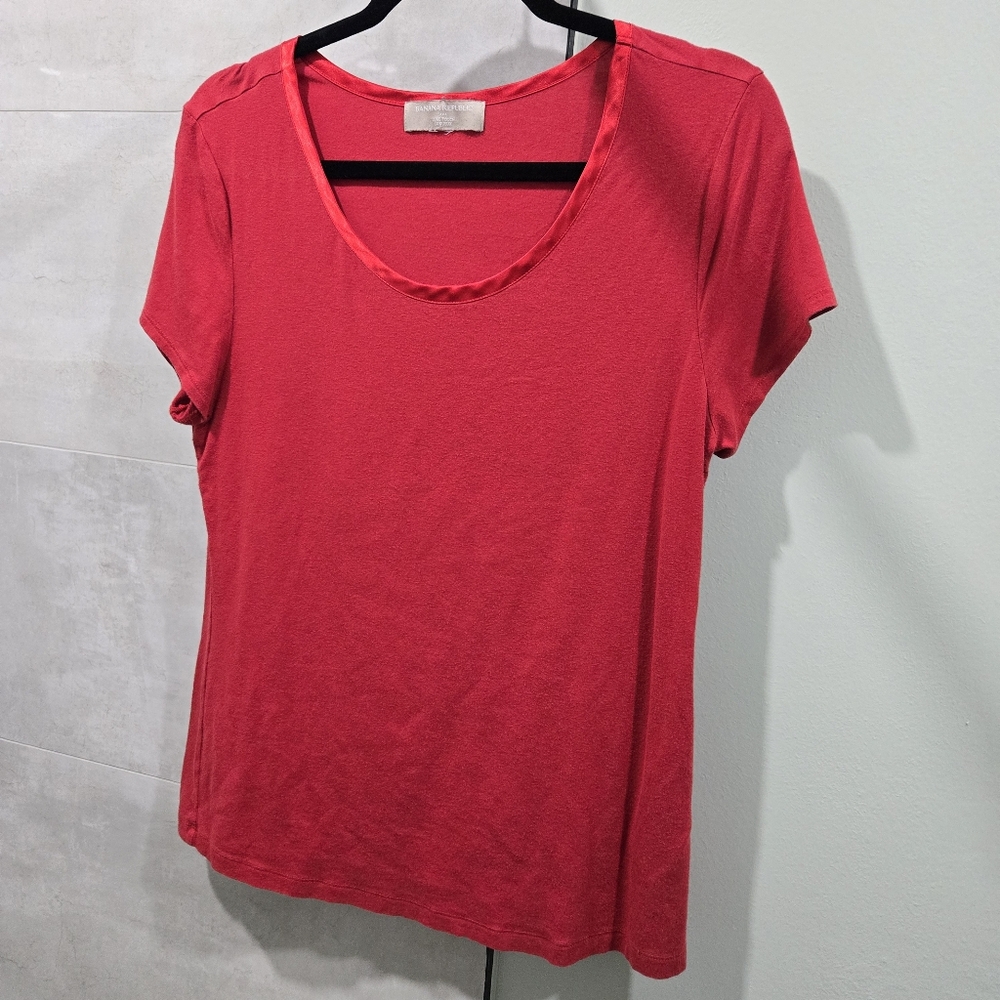 Banana Republic Luxe Soft Tee - Size L